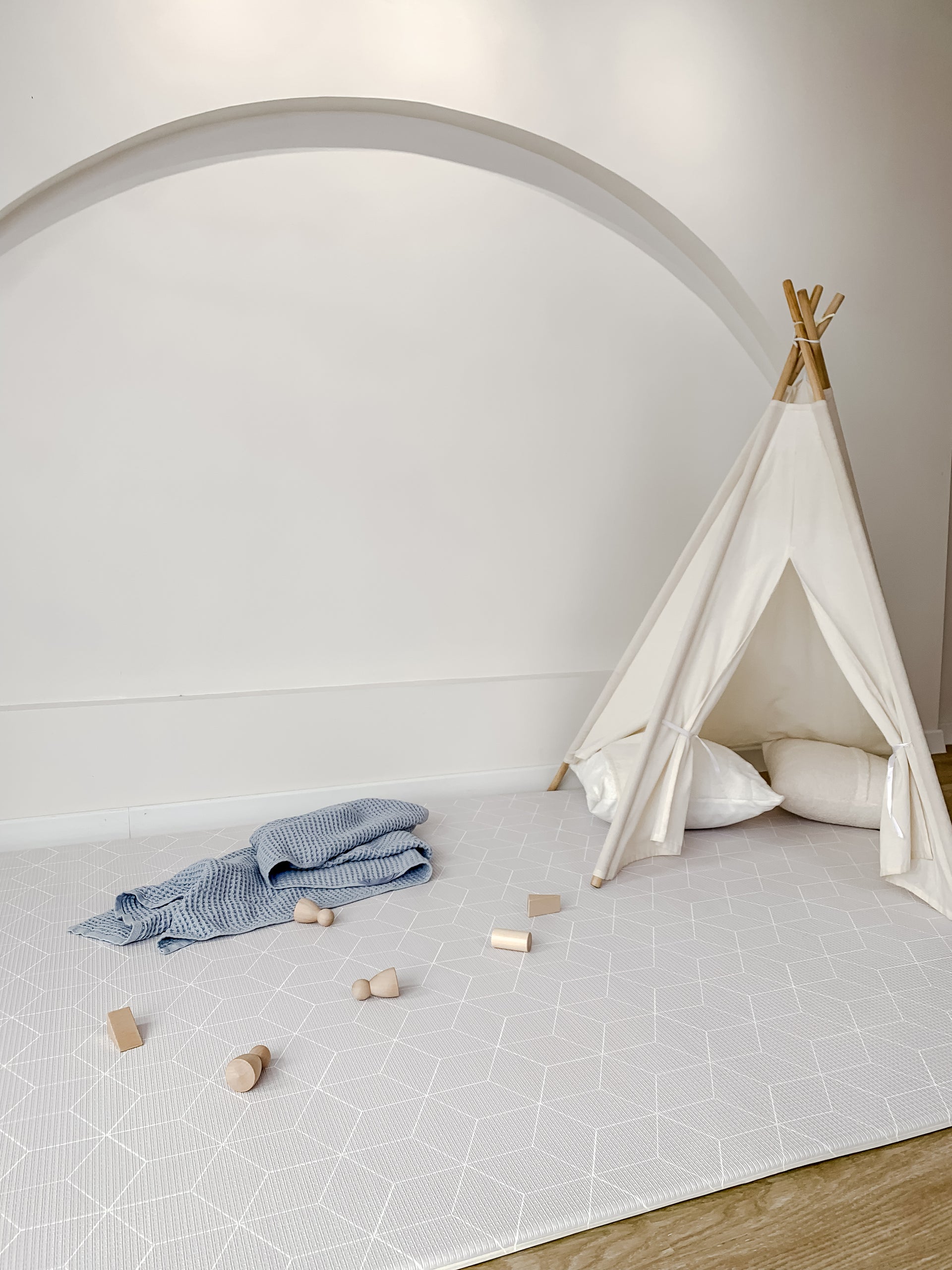 Gingerbubs Play Mat Banjaran Sage Green/Harmony Dove Grey - Large 2.0 x 1.4m