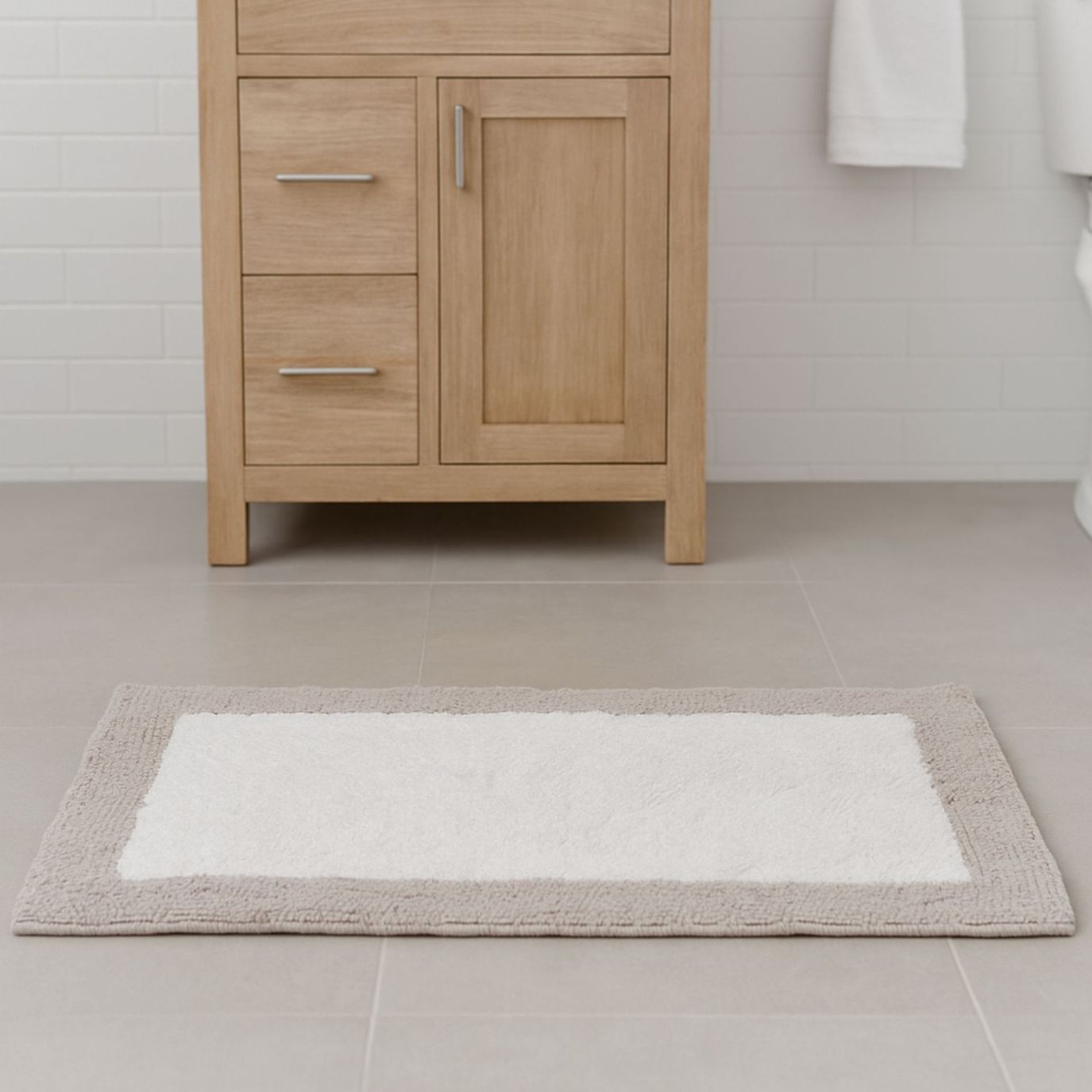 100% Cotton 50x80cm Border Bath Rugs