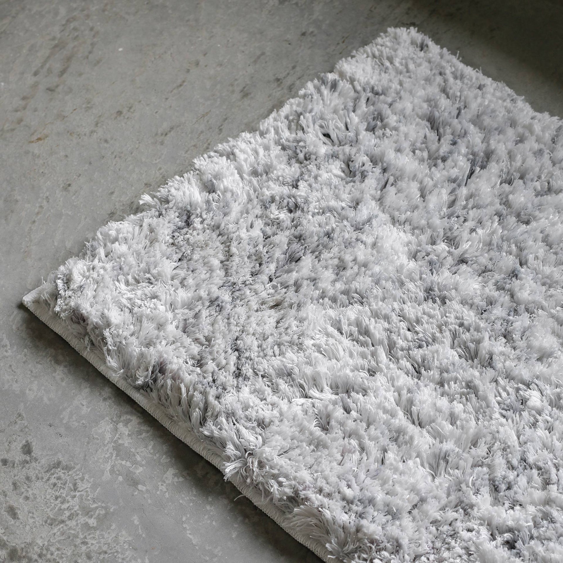 Tufted Anti Slip Silicon Backing Bath Rug - Valerie