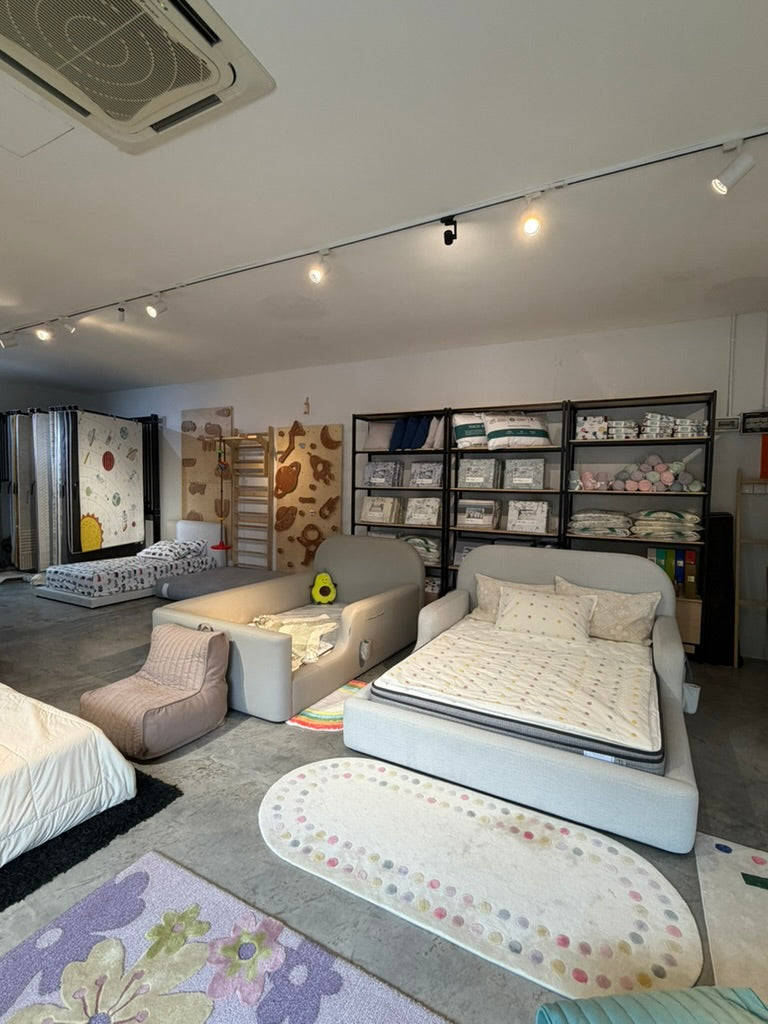 Poufy Cala Lounge Bed