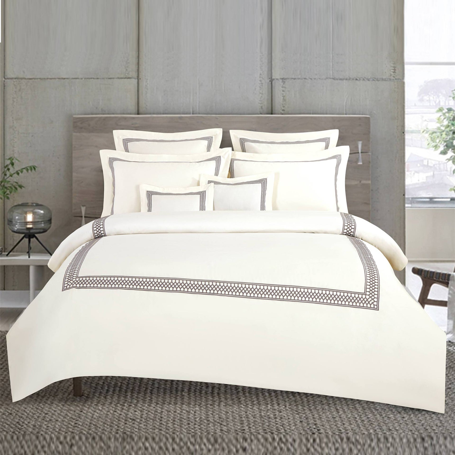 elise: 1200TC Embroidered Egyptian Cotton Set Inclusive of Duvet Cover - Vienna