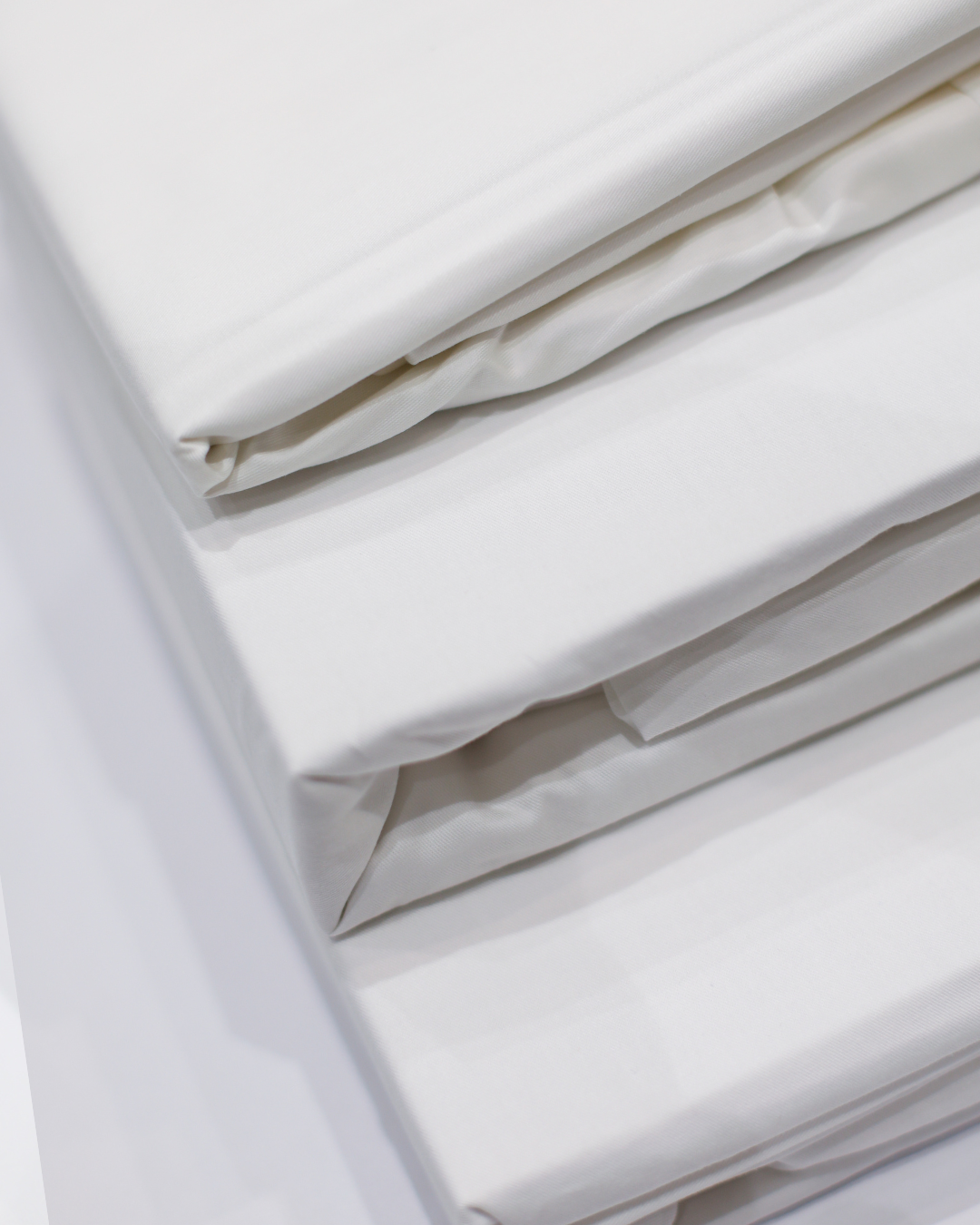 elise: Plain Dyed Fitted Sheet Set - White