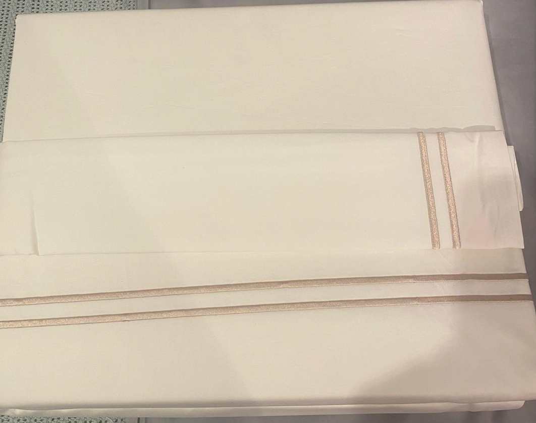 Hotel Collection: Pratesi White With Beige Two Lines Bedset
