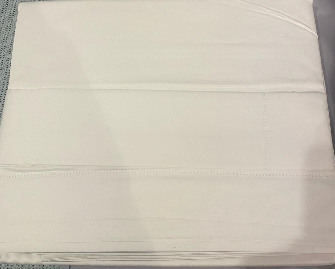 Hotel Collection: Pratesi White Heimstitches Bedset