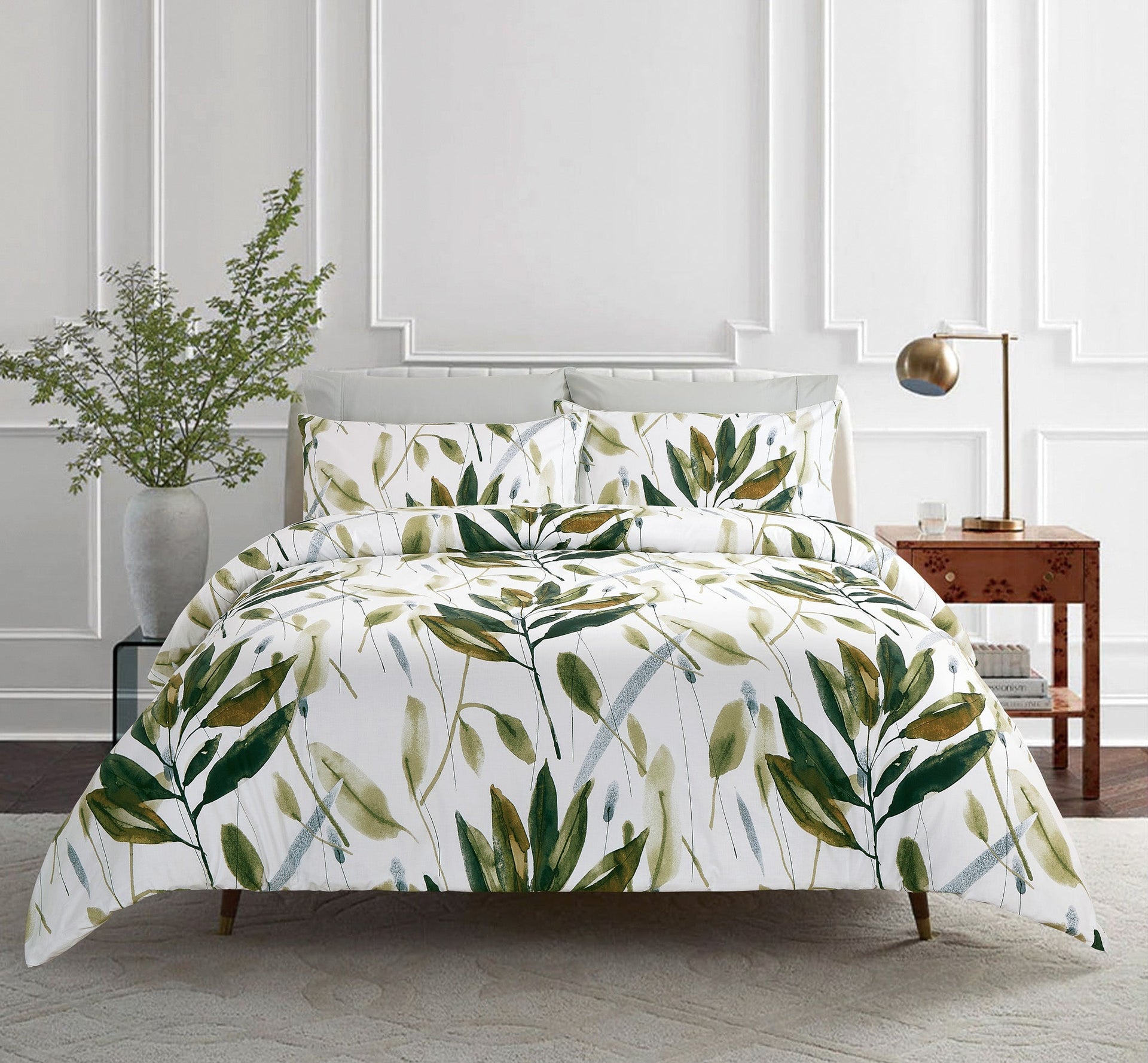 elise: Fernery Light Comforter 240x250cm inclusive of 2 Pillow Cases 100% Cotton 930TC